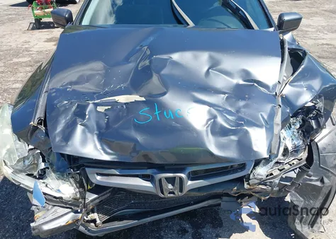 2005 Honda Accord 2.4 Ex z USA, uszkodzony, nr VIN 1HGCM567X5A173921